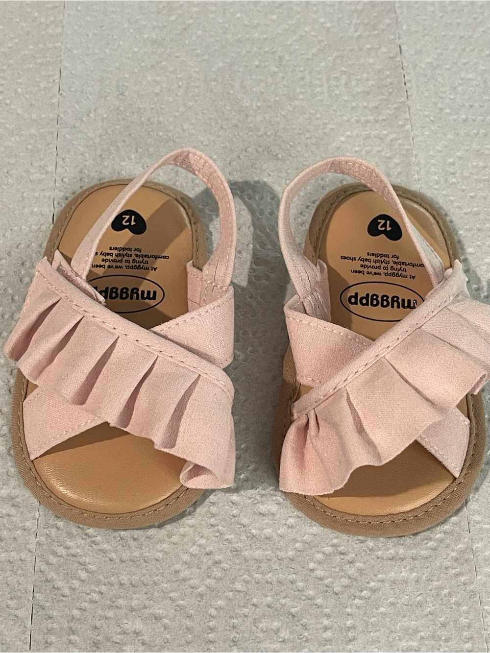 Baby Girl Pink Ruffle Sandals Size 12 🎀